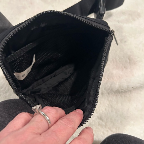 lululemon athletica Black Crossbody Bag - Picture 3 of 3